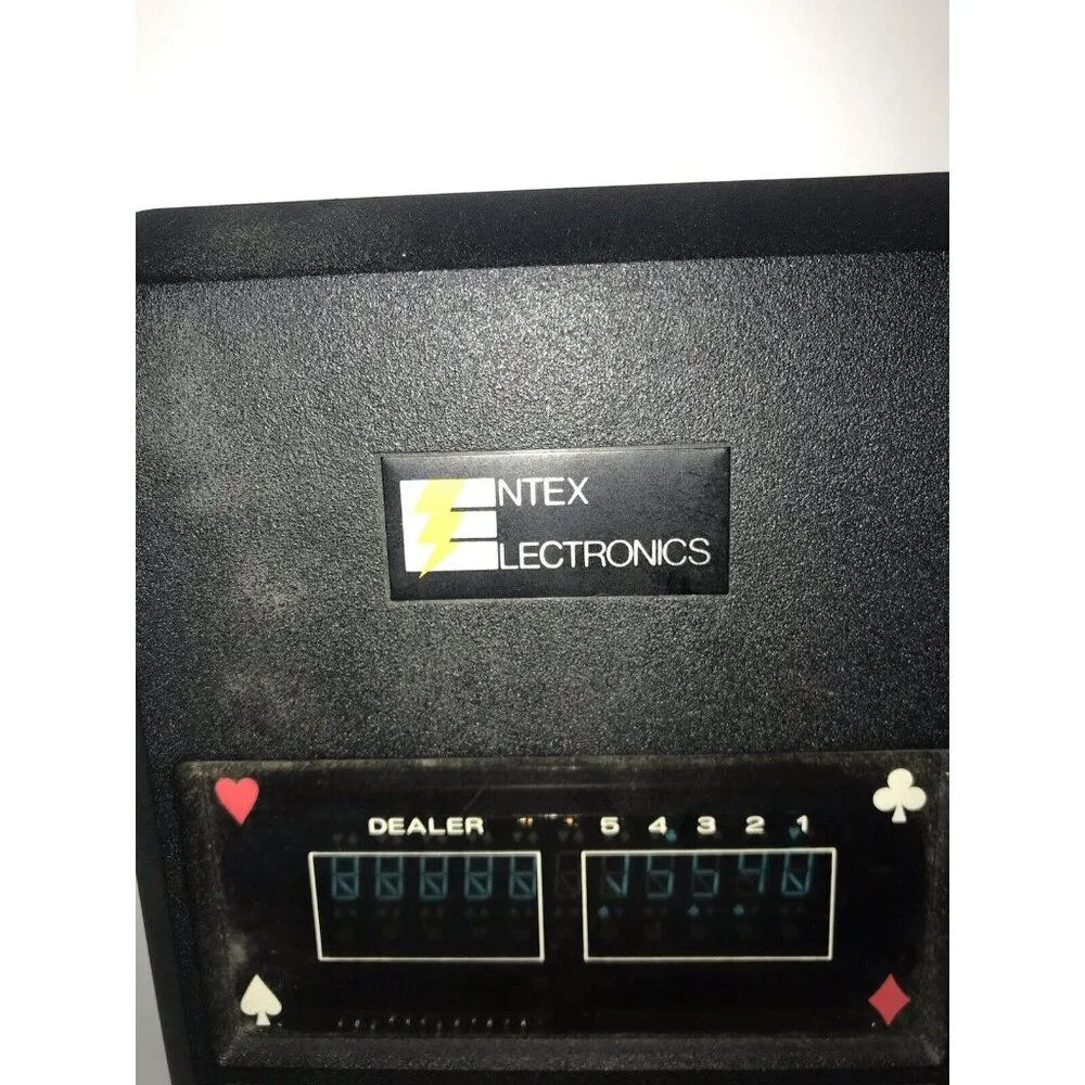 1979 Electronic Poker Game Entex industries 5 card draw Hand Held